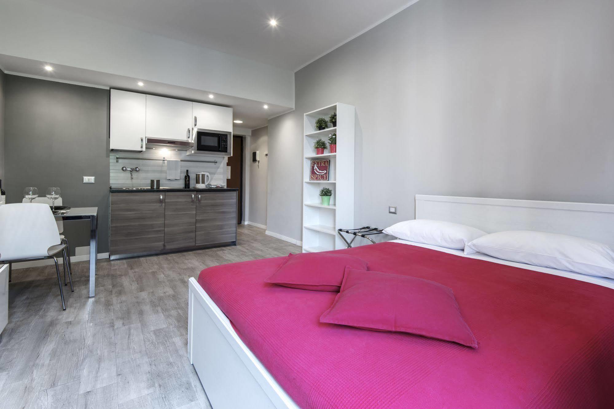 Fiera Milano Apartments Cenisio Bagian luar foto